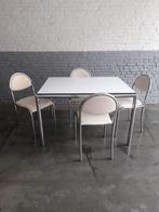 Table de cuisine et 4 chaises, Comme neuf, Enlèvement