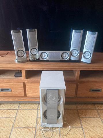 Radio en Surroundsysteem philips beschikbaar voor biedingen