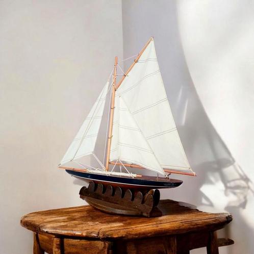 Te Koop: Elegant Houten Zeilboot Model – 56cm – €75, Hobby en Vrije tijd, Modelbouw | Boten en Schepen, Zo goed als nieuw, Ophalen of Verzenden