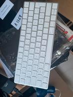 Apple magic keyboard, Informatique & Logiciels, Claviers, Enlèvement, Azerty, Comme neuf, Sans fil