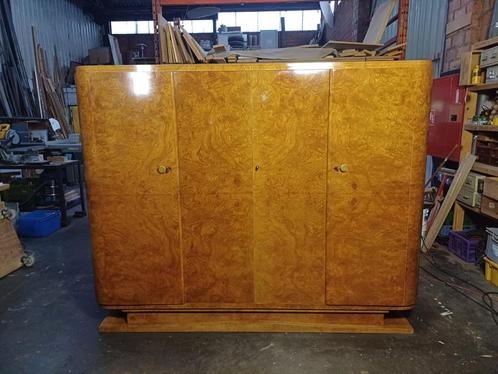 Art Deco Figured Walnut Compactum Wardrobe, 1930s, Antiek en Kunst, Antiek | Meubels | Kasten, Ophalen