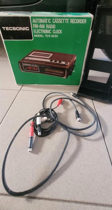   Casette recorder automatisch (Vintage merk= tecsonic ) beschikbaar voor biedingen