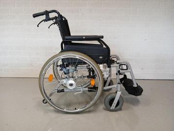 Drive Rotec inklapbare rolstoel met Handremmen begeleider