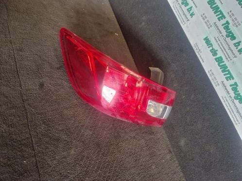 Achterlicht links van een Renault Clio, Auto-onderdelen, Verlichting, Renault, Gebruikt, 3 maanden garantie