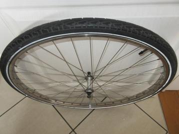Voorwiel 28X 1 3/8X 1 5/8 inox met anti-lekband goede staat beschikbaar voor biedingen