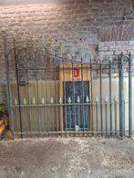 Smeedijzeren hekken, Ophalen