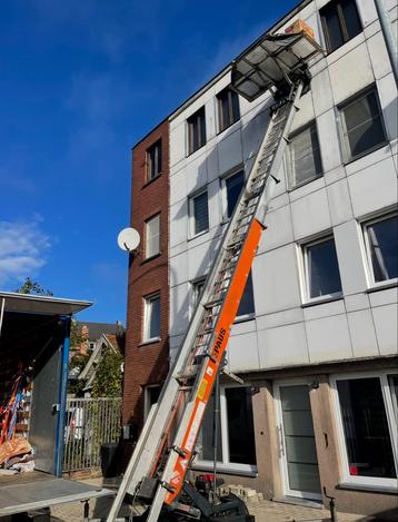 Liftservice incl 2 helpers  beschikbaar voor biedingen