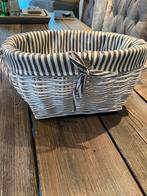 Magnifique panier en osier NOUVEAU, Maison & Meubles, Accessoires pour la Maison | Plataux & Paniers, Panier, Comme neuf, Enlèvement ou Envoi