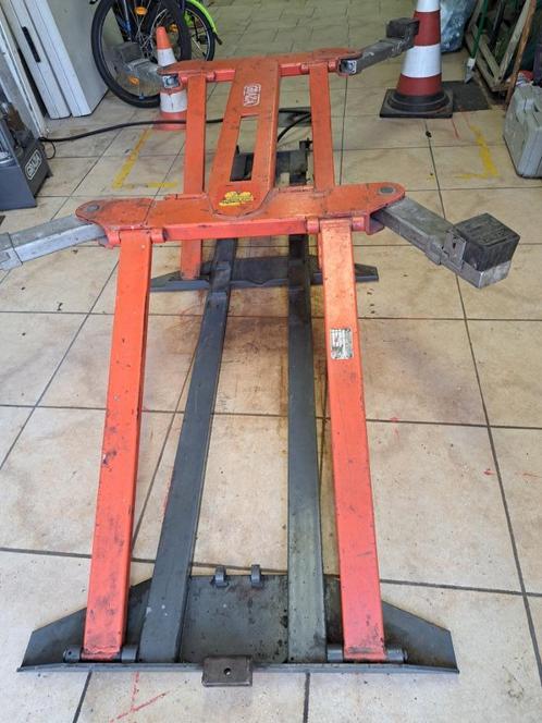 Schaarhefbrug /Autobrug merk Grazia, Auto diversen, Autogereedschap, Zo goed als nieuw, Ophalen
