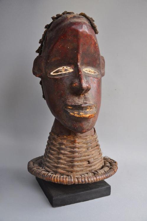Masque de tête ancien, EJAGHAM, EKOÏ, Cameroun, ca 1970, Antiquités & Art, Art | Art non-occidental, Enlèvement ou Envoi