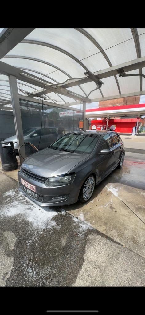 Volswagen polo 6R, Auto's, Volkswagen, Particulier, Diesel, Euro 5, Berline, 5 deurs, Handgeschakeld, Zilver of Grijs, Grijs, Stof