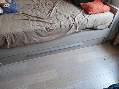 Kotgerief 1 pers bed (alles) beige met lade plus nachtkastje, Huis en Inrichting, Slaapkamer | Nachtkastjes, Gebruikt, Ophalen