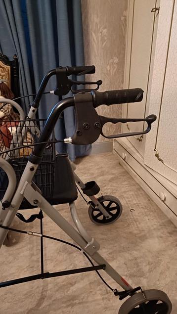 Rollator  beschikbaar voor biedingen