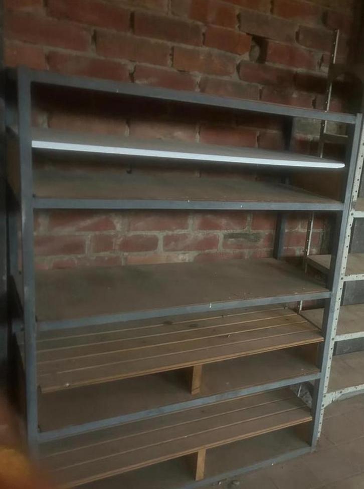 Étagère en métal avec étagères en bois, étagère, Maison & Meubles, Armoires | Étagères, Utilisé, Enlèvement