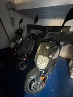 Sym xpro scooter aklasse en bklasse met pizzabak, Fietsen en Brommers, Ophalen, Zo goed als nieuw