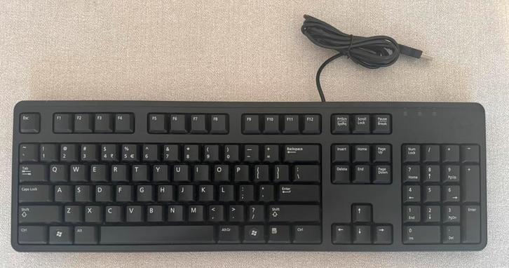 Dell USB QWERTY-toetsenbord met numeriek toetsenbord, Computers en Software, Toetsenborden, Zo goed als nieuw, Qwerty, Bedraad