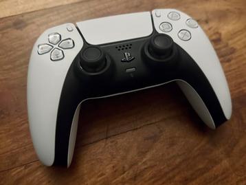 PS5 DualSense Controller **nieuwstaat** beschikbaar voor biedingen