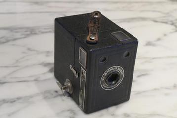 Kodak SIX-20 popular Brownie box camera beschikbaar voor biedingen