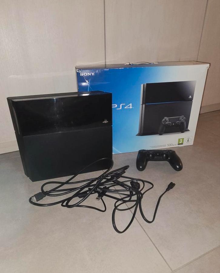 PlayStation 4, Games en Spelcomputers, Spelcomputers | Sony PlayStation 4, Gebruikt, 500 GB, Met 1 controller, Ophalen of Verzenden