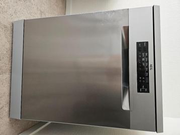 Lave vaisselle AEG neuf !, Neuf, Classe énergétique A ou plus économe, 85 à 90 cm, Enlèvement