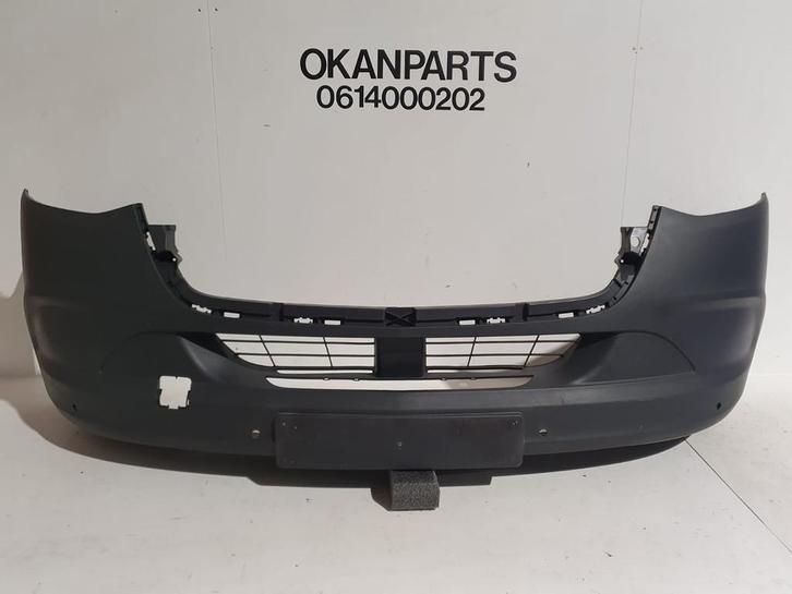 Mercedes-Benz Sprinter W907 W910 voorbumper A9108850000, Auto-onderdelen, Carrosserie, Bumper, Voor, Gebruikt