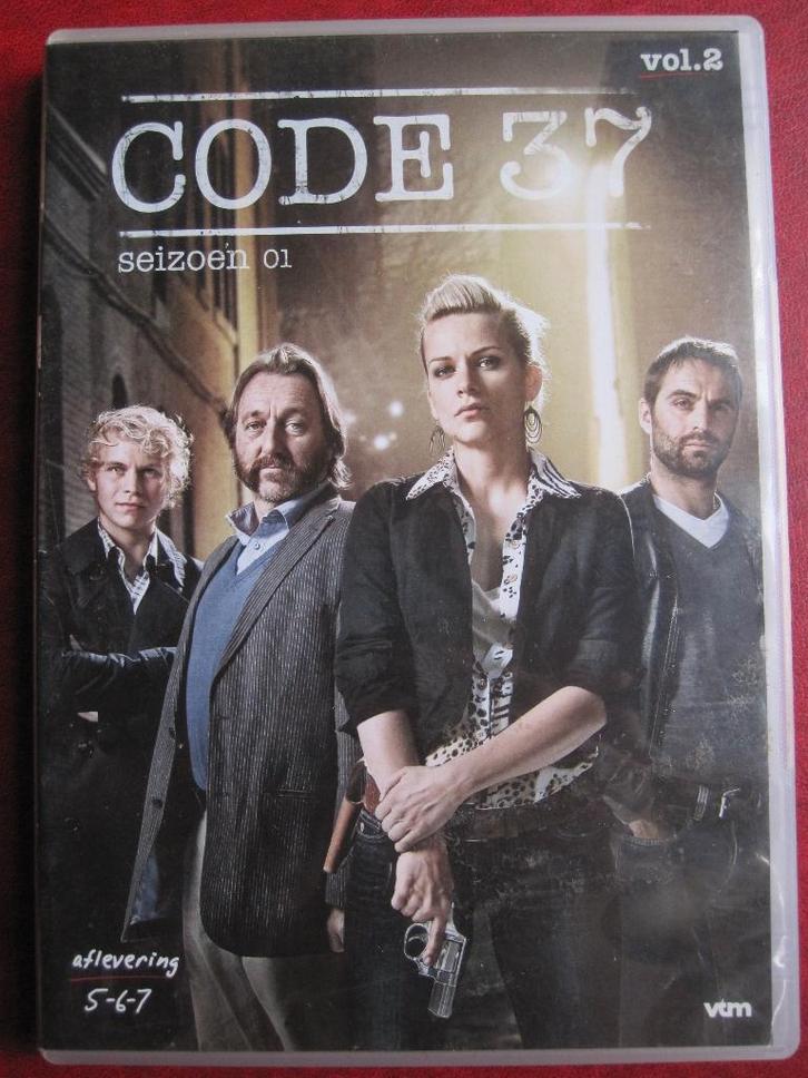 Code 37 Seizoen 1 aflevering 4-6, Cd's en Dvd's, Dvd's | Tv en Series, Zo goed als nieuw, Thriller, Alle leeftijden, Ophalen of Verzenden