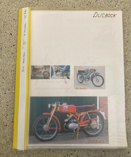Unieke Map met documentatie bromfietsen Merknaam letter D, Fietsen en Brommers, Handleidingen en Instructieboekjes, Zo goed als nieuw