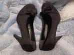 une paire des escarpins vintage p.37, Vêtements | Femmes, Enlèvement ou Envoi, Escarpins