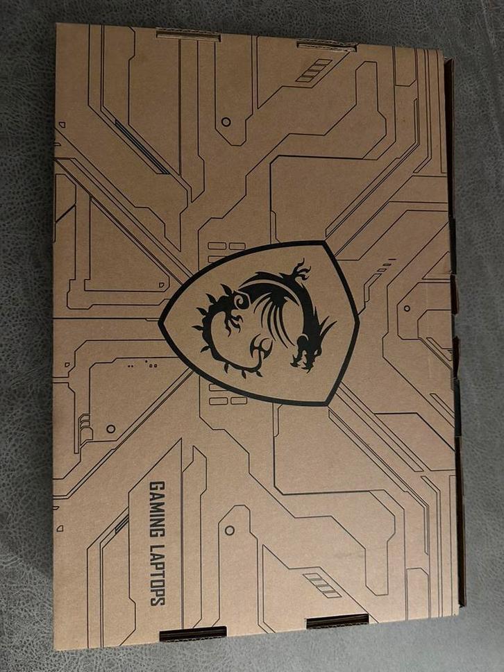 msi katana GF66 11UE-004BE, Games en Spelcomputers, Games | Overige, Zo goed als nieuw, Ophalen