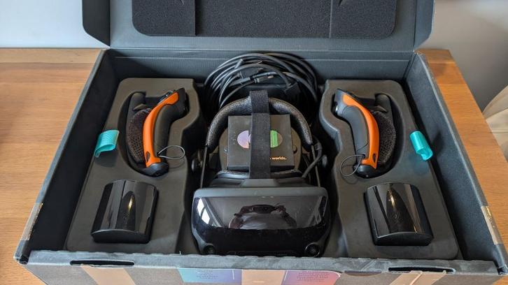 Valve Index: Kit VR complet + masques et trepieds, Games en Spelcomputers, Virtual Reality, Zo goed als nieuw, Pc, VR-bril, Ophalen