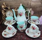 Royal albert, Antiek en Kunst, Antiek | Servies compleet, Ophalen of Verzenden