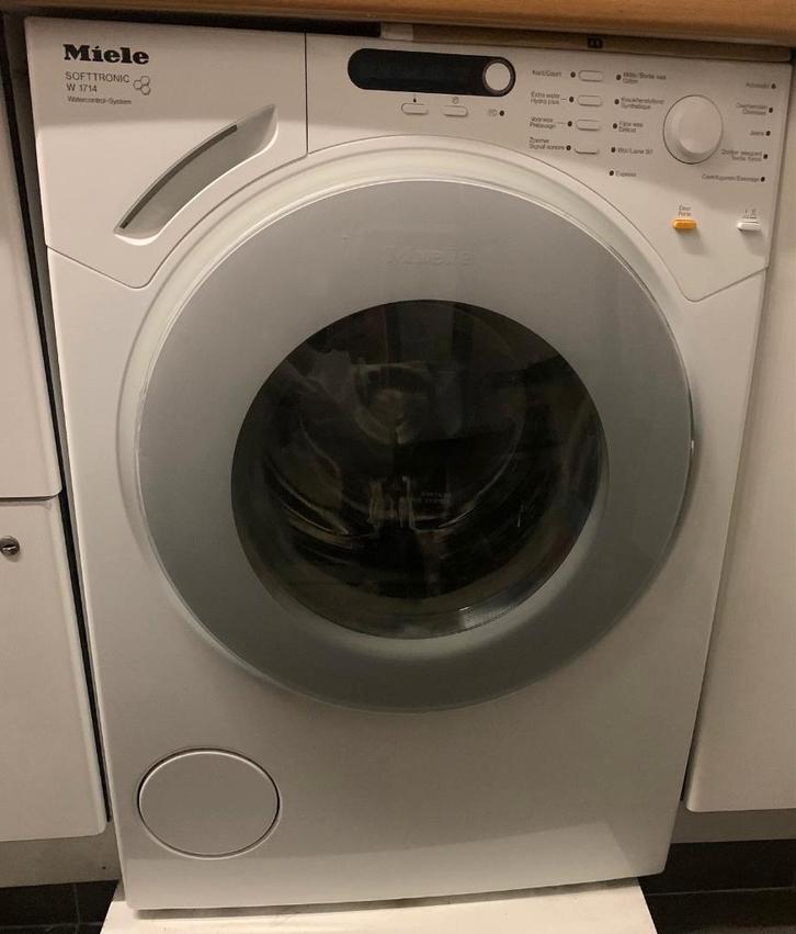 Miele W1714 wasmachine, Electroménager, Lave-linge, Utilisé, Chargeur frontal, 4 à 6 kg, 1200 à 1600 tours, Enlèvement