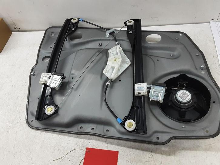 RAAMMECHANIEK RECHTS VOOR B (W245) (A1697202879), Auto-onderdelen, Ruiten en Toebehoren, Mercedes-Benz, Gebruikt