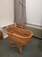 Vintage retro ouderwets rieten/ rotan baby mand/ wieg., Enlèvement ou Envoi, Comme neuf, Berceau