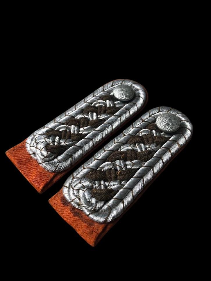 Ww2 Gendarmerie meister schulterklappen, Verzamelen, Militaria | Tweede Wereldoorlog, Ophalen of Verzenden
