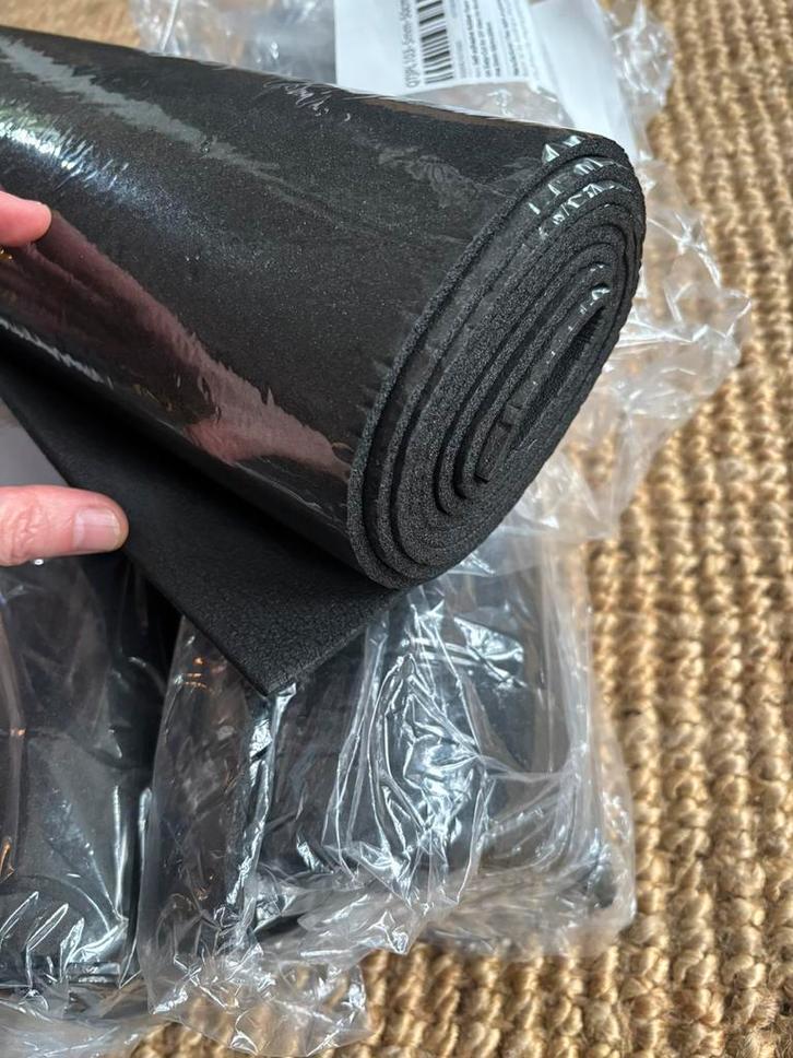 Zelfklevende rubberen schuimrol NIEUW, Doe-het-zelf en Bouw, Isolatie en Afdichting, Nieuw, Overige materialen, Ophalen of Verzenden