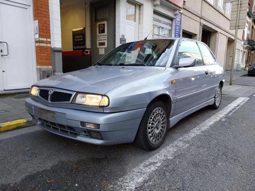 Lancia Delta 1.6i 16v * Jantes INTEGRALE* Marchand ou Export, Autos, Oldtimers & Ancêtres, Entreprise, Achat, Air conditionné