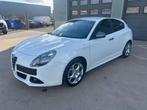 Alfa Romeo Giulietta 1.4 benzine navi airco cruise zie foto, Auto's, Alfa Romeo, 1380 kg, Gebruikt, 4 cilinders, https://public.car-pass.be/vhr/af92d028-1939-435a-ad43-a09013d5555d