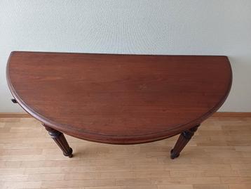 muurtafel  halve cirkel in mahoniehout beschikbaar voor biedingen