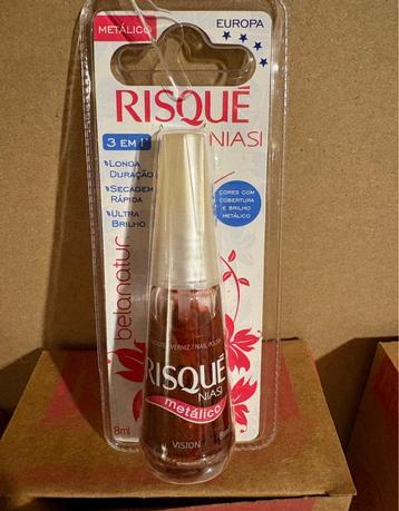 Nagelak nieuw ongeopend van het merk risque beschikbaar voor biedingen