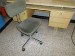 Bureau met vintage stoel en kastje, Huis en Inrichting, Bureaus, Ophalen of Verzenden, Gebruikt, Bureau