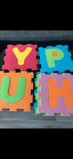 ABC puzzel tapijt, Ophalen, 10 tot 50 stukjes, Gebruikt, 0 tot 6 maanden