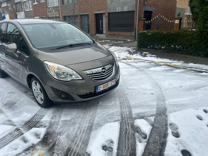 Opel meriva 1.3cdti ecoflex, Auto's, Opel, Bedrijf, Meriva, ABS, Airbags, Airconditioning, Alarm, Bluetooth, Bochtverlichting