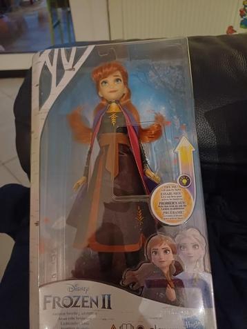 frozen anna pop ongeveer 30 cm  met jurk die oplicht  beschikbaar voor biedingen