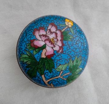 Cloisonné potje beschikbaar voor biedingen
