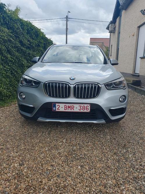 BMW X1 sdrive 18i. 140pk. Full option., Auto's, BMW, Particulier, X1, Zetelverwarming, Trekhaak, Verkeersbordherkenning, Benzine