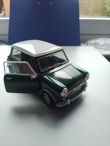 MINI Cooper S modelauto 1969 - Solido beschikbaar voor biedingen