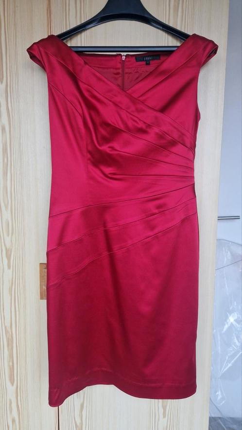 Rode satijnen kokerjurk Coast, Kleding | Dames, Gelegenheidskleding, Gedragen, Cocktailjurk, Maat 38/40 (M), Rood, Ophalen of Verzenden