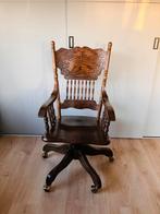 Prachtige vintage houten bureaustoel op wielen., Ophalen