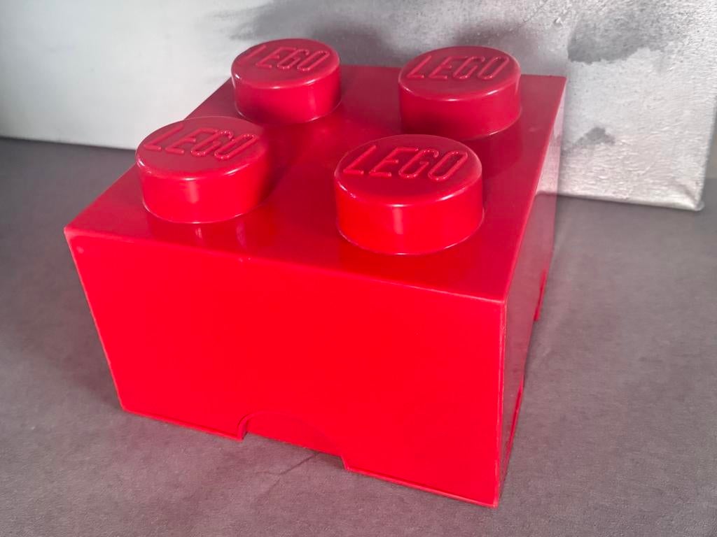 Boîte de rangement LEGO Brick 4. design empilable 6 l. Rouge, Enlèvement ou Envoi, Utilisé, Lego